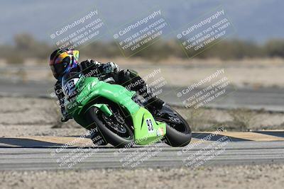 media/Dec-07-2025-CVMA (Sun) [[3e7d2de5dc]]/Race 4-Supersport Middleweight/